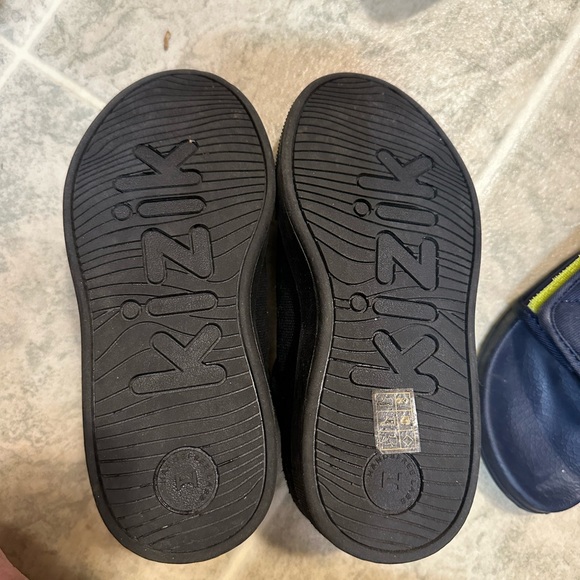 Kizik slip on shoe - Picture 1 of 5